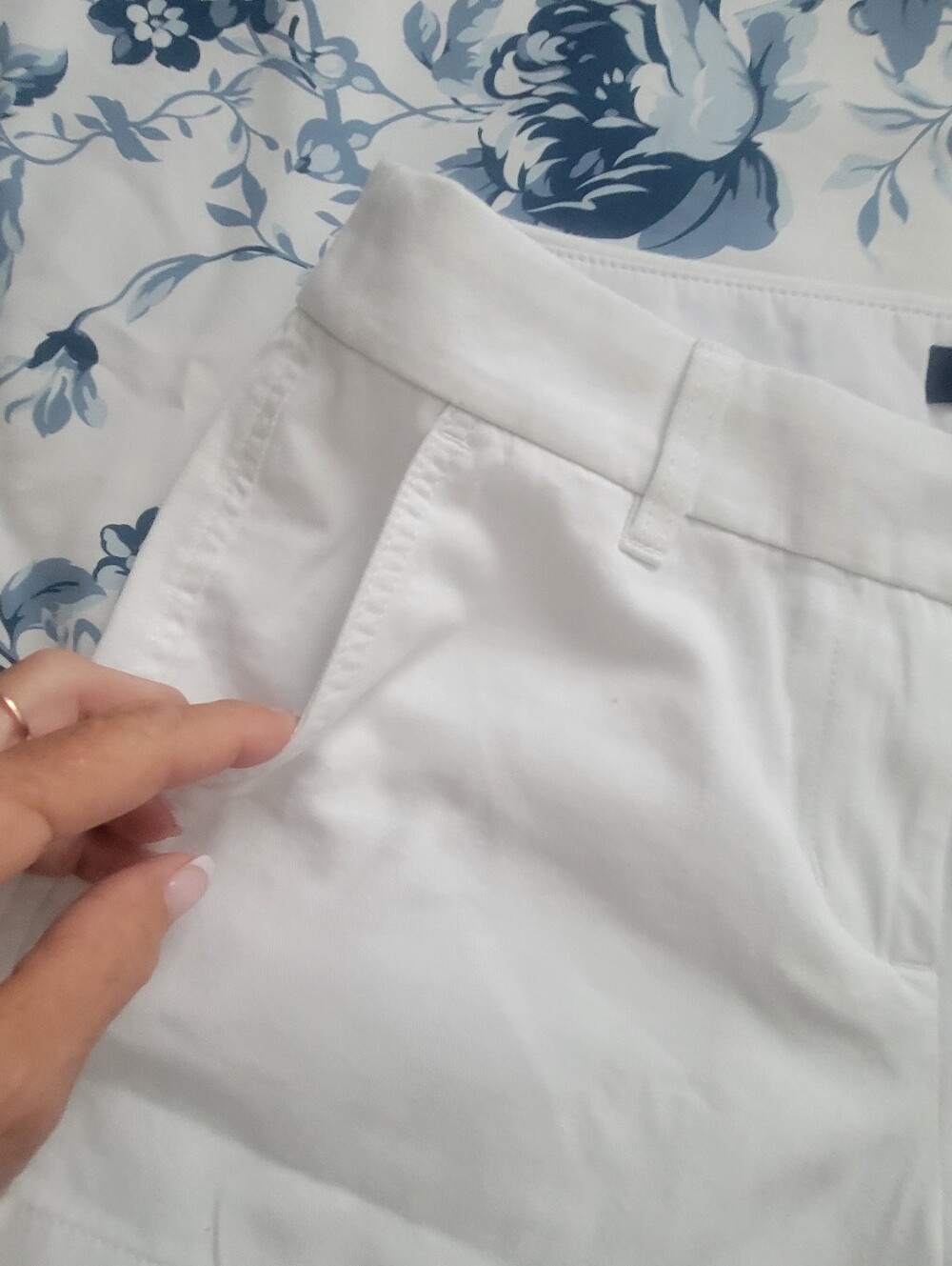 J. Crew White Women's Cotton Chino Bermuda Shorts - Picture 3 of 8